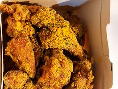 -BHC炸鸡(明洞总店)