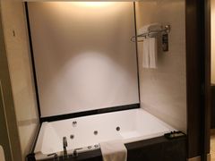 -三亚亚龙湾雅高铂尔曼别墅度假酒店