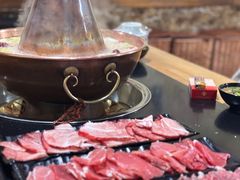 -果松木炭酸菜铜火锅·外婆参鸡汤