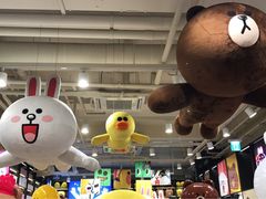 -LINE FRIENDS Garosu-gil Flagship Store