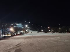 -庙香山滑雪场