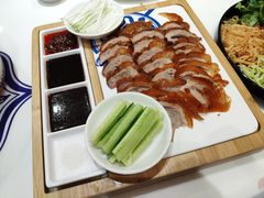 满园烤鸭-满园春饼(宜昌万达店)