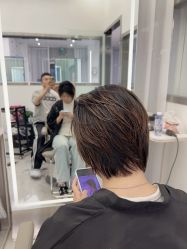 -5M HAIR SALON