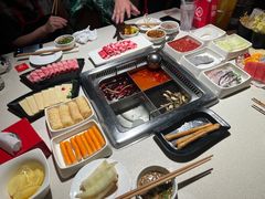 -海底捞火锅鲜切牛肉主题店(长寿路店)