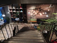 -童年小筑餐厅(申花路店)