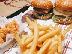 -The Habit Burger Grill 哈比特汉堡(爱琴海店)