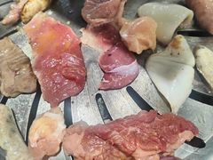 -啊美丽炭火烤肉(滑翔一店)