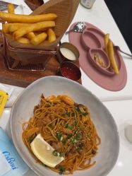 -奈尔宝家庭中心·亲子餐厅(鄞州万达店)