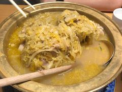 大骨头炖酸菜-关东小磨东北菜(上海长风大悦城店)