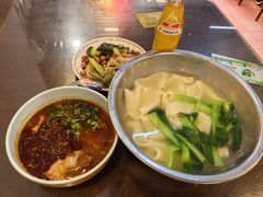 -爱骅裤带面馆(东木头市店)