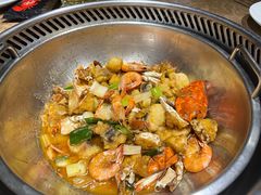 -七欣天香辣蟹火锅(上海银亿滨江店)