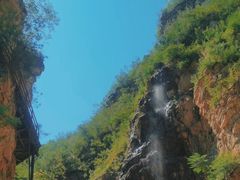 -大平台龙居瀑布旅游区