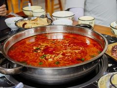 -黄利砖万峰林布依特色酸笋牛肉馆