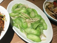 清炒丝瓜-老头儿油爆虾(金鹰世界店)