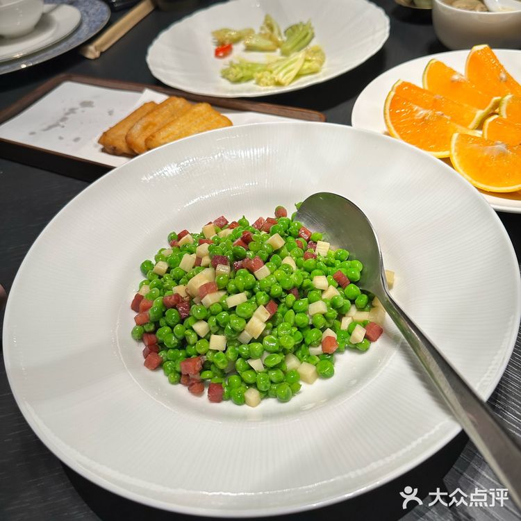 晶采轩[强]黑珍珠一钻