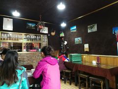 等位区-口口香小吃店