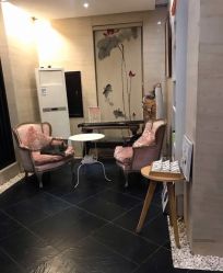 -威思丽高温瑜伽会馆