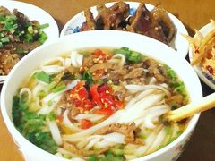 -矮子粉店1985·长沙米粉(湘春路店)