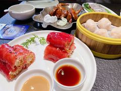 红米脆皮鲜虾肠-蝴蝶里·粤菜·点心(滨江龙湖店)