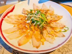 薄切鲜鱼片-穹六人间 people 6(岳阳路店)