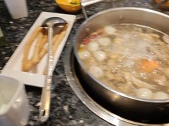 -一席地·本地鸡窝·杭帮鸡火锅(萧山银隆百货店)