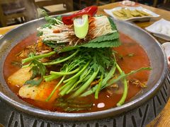 -喇喇排骨火锅·传统韩式脊骨汤(望京西园总店)