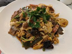 -拿渡·水煮鱼麻辣香锅(王府井奥莱·香江小镇店)