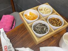 -愉肴麻辣香锅(中山路店)