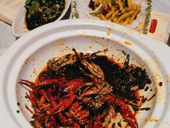 -肥肥虾庄·金牌油焖大虾(首义路店)