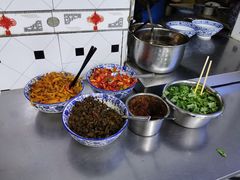 -日欣特色米粉(东宝店)