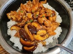 照烧鸡腿饭-九田家黑牛烤肉料理(石路天虹店)