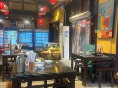 -富正毅三下锅·湘西韵味(天门山索道店)