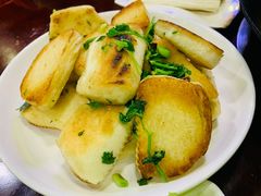 -丹水桥地锅鱼·翘嘴鲌·地方特色全鱼宴(丹江口大坝店)