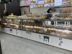面包甜点陈列柜-闻酥园(青羊区人民中路店)