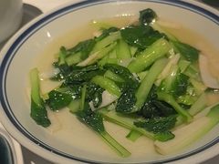 -八府香鸭·啫啫煲(华山路店)