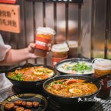 拜托你赶紧去打卡✨香港街头风肥汁米线