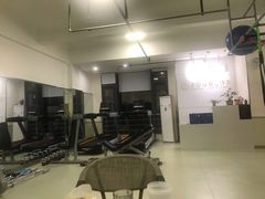 -中田健身工作室(绿地大道店)