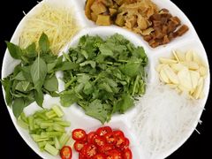 -官塘陈记鱼生·潮汕砂锅粥·牛肉火锅(潮枫路总店)