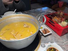 -禄婶鸡煲·打边炉
