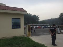 场地-窦店服务区-停车场