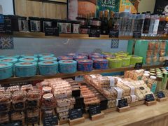 零售区-工匠面包(壹方店)