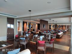 大堂-绿城玫瑰园酒店-遇见19楼餐厅(舟山绿城玫瑰园酒店店)