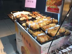 -金色麦甜糕点(面包.蛋糕.华苑店)