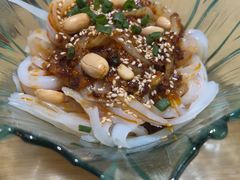 -渝信川菜 · 川味家常菜(财富购物中心店)