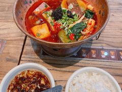 -成都你六姐·牛肉冒菜(上海环宇荟店)