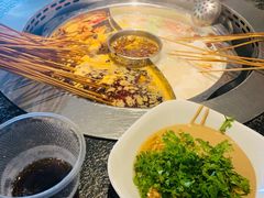 -佰人王串串香火锅(洋珠巷店)