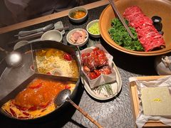 -三出山火锅(南京万象天地店)
