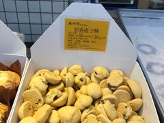 -鲍师傅糕点(江苏路店)