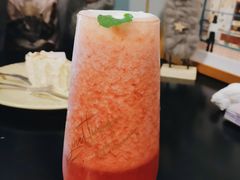 -小草莓·Little Strawberry