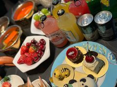 -雍容荟帝王蟹活龙虾展台自助(IFS黑金店)